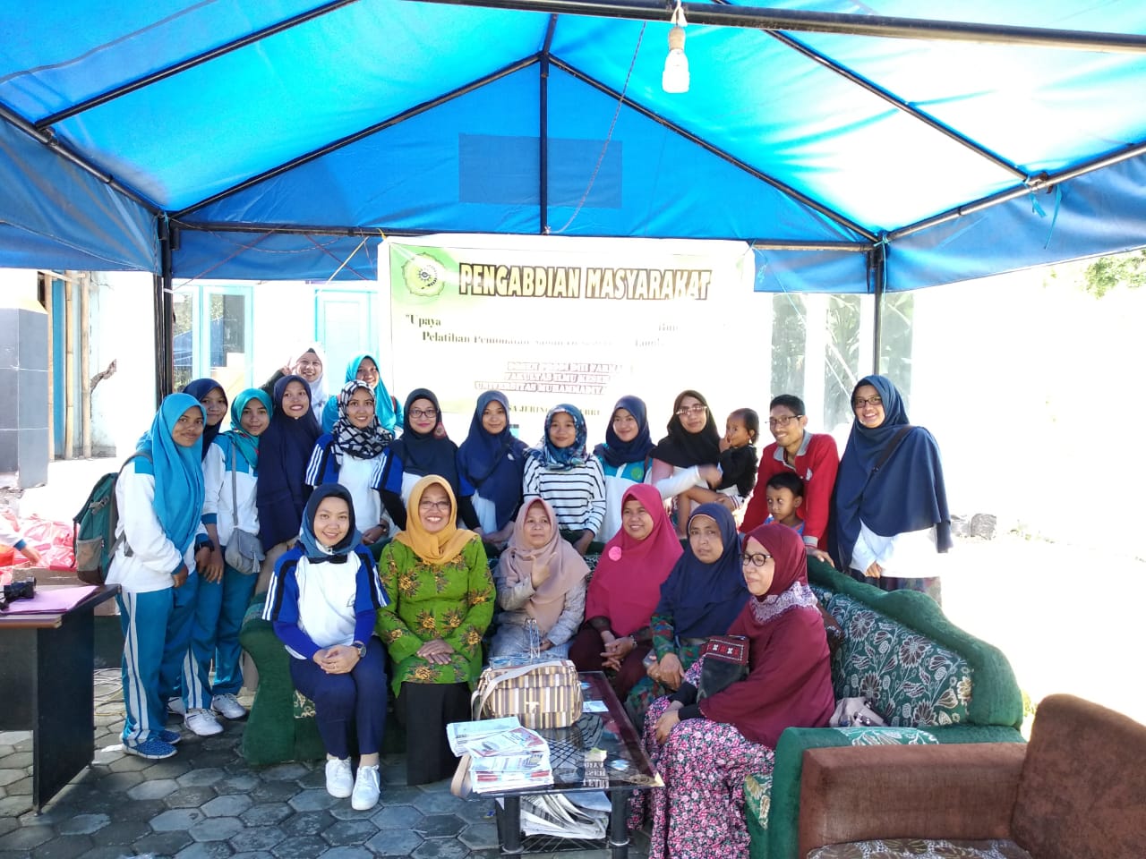 Fakultas Ilmu Kesehatan UMMat Bersama Pimpinan Wilayah Aisyiyah Melakukan Pengabdian Masyarakat di Desa Jeringo-Lombok Barat