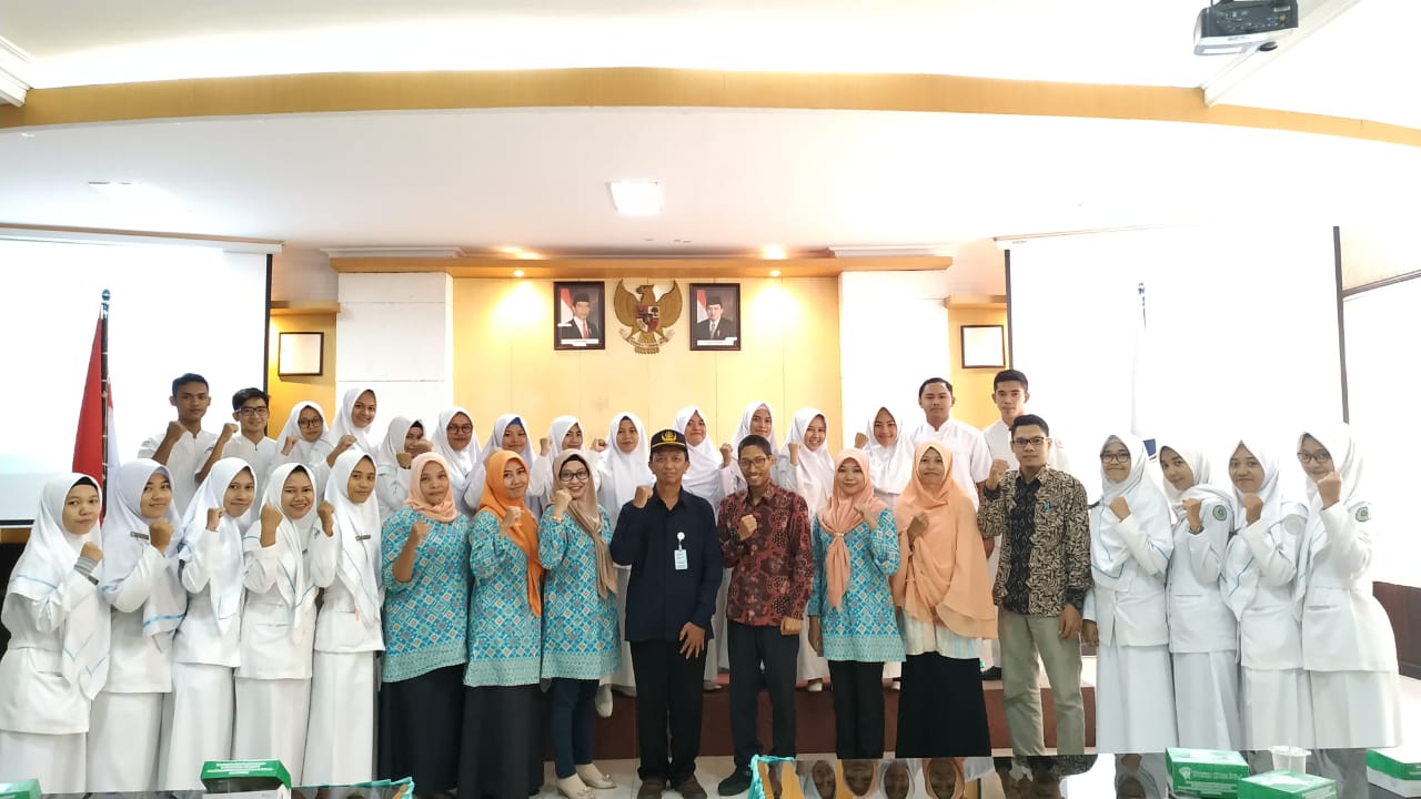Read more about the article Prodi D3 Farmasi Melakukan Kunjungan di BBPOM Mataram