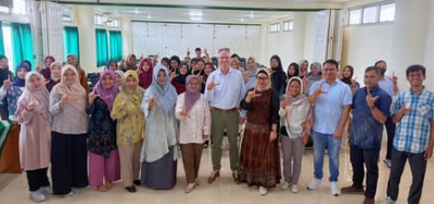 Memperkuat Kompetensi Global: FIK UMMAT Gelar Guest Lecture Internasional Bersama PUM Netherlands